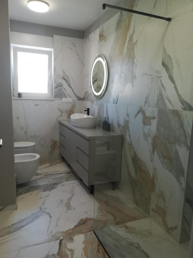 שיבניק Apartman Marko 2 מראה חיצוני תמונה